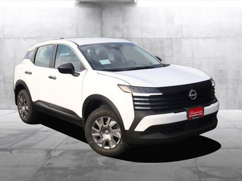 New 2026 Nissan Kicks S image 2