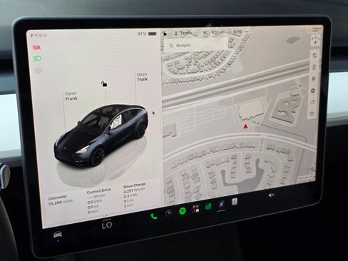 Used 2024 Tesla Model Y Long Range AWD/4WD image 18