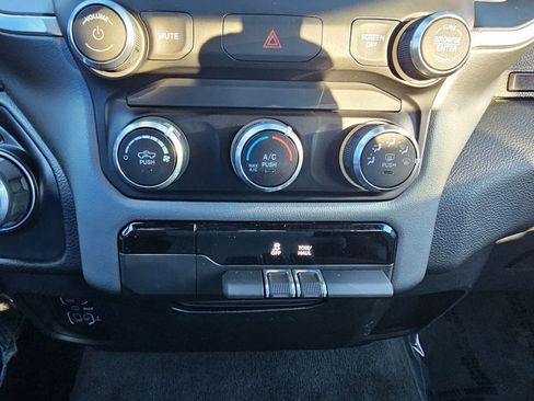 Used 2022 RAM 1500 Big Horn AWD/4WD image 23