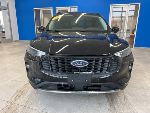 Used 2025 Ford Escape Base image 2
