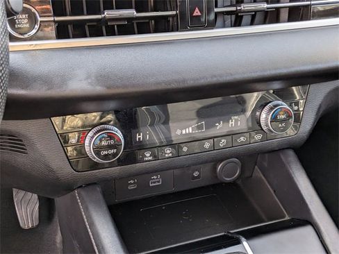 Used 2022 Mitsubishi Outlander SE image 23