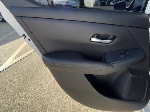 Used 2020 Nissan Sentra SV FWD image 31
