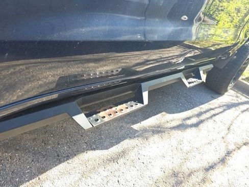 Used 2023 Chevrolet Silverado 1500 RST image 13