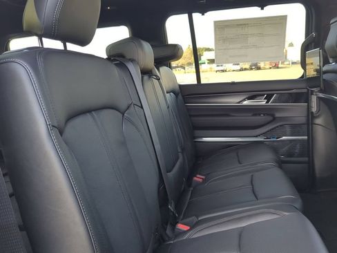 Used 2026 Jeep Grand Wagoneer Summit w/ Rear Seat Video Group I AWD/4WD image 7