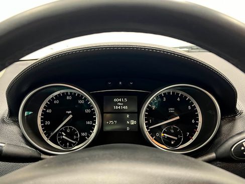 Used 2010 Mercedes-Benz GL 450 4MATIC image 22