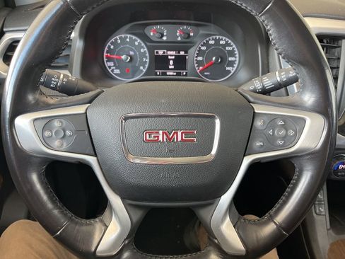 Used 2018 GMC Acadia SLE AWD/4WD image 8