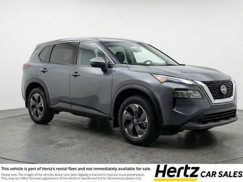 Used 2025 Nissan Rogue SV image 1