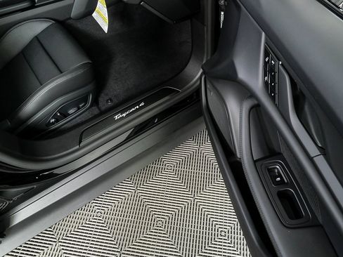 New 2026 Porsche Taycan image 26