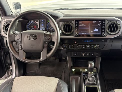 Used 2021 Toyota Tacoma TRD Sport AWD/4WD image 27