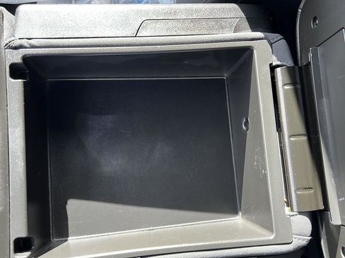 Used 2022 Chevrolet Silverado 1500 LT image 26