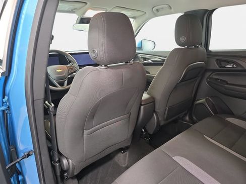 Used 2025 Chevrolet TrailBlazer LT AWD/4WD image 12