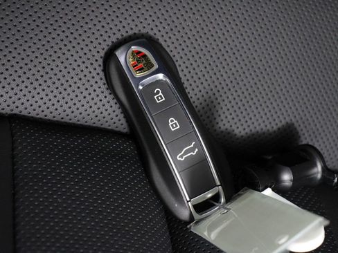 New 2026 Porsche Cayenne S AWD/4WD image 23