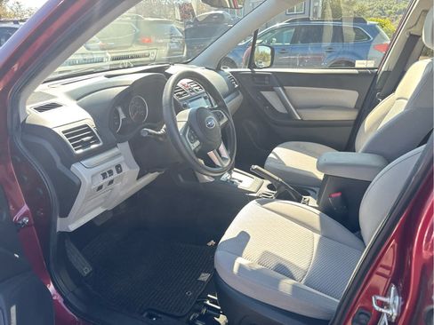 Used 2017 Subaru Forester 2.5i Premium w/ All-Weather Package AWD/4WD image 11