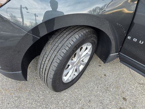 Used 2019 Chevrolet Equinox LS w/ LS Convenience Package image 21
