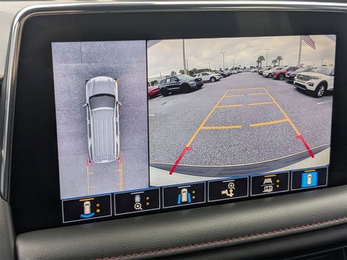 Used 2021 Chevrolet Tahoe RST w/ Luxury Package image 25