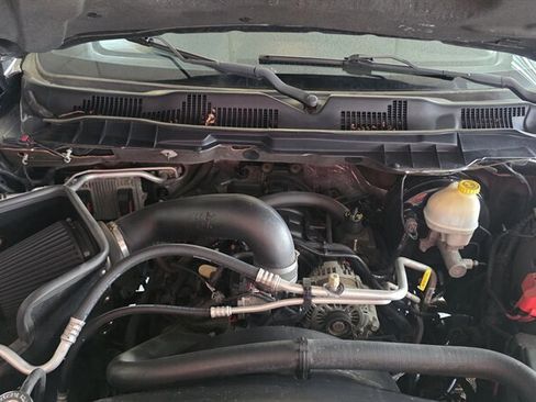 Used 2014 RAM 1500 Express AWD/4WD image 29