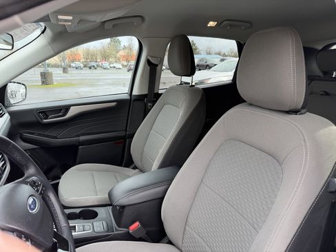 Used 2022 Ford Escape SE w/ Convenience Package image 16