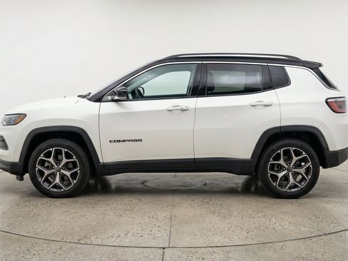 Used 2025 Jeep Compass Limited AWD/4WD image 5