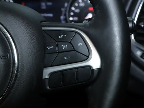 Used 2017 Jeep Compass Latitude w/ Popular Equipment Group AWD/4WD image 25