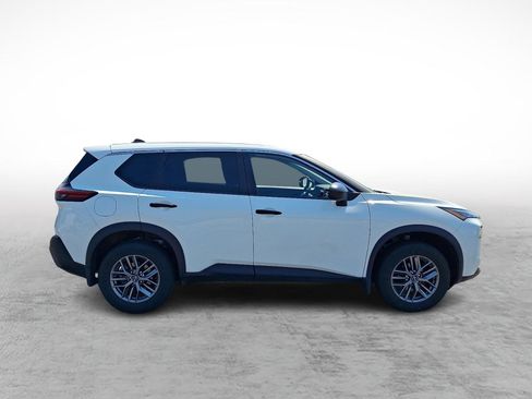 Used 2023 Nissan Rogue S AWD/4WD image 6