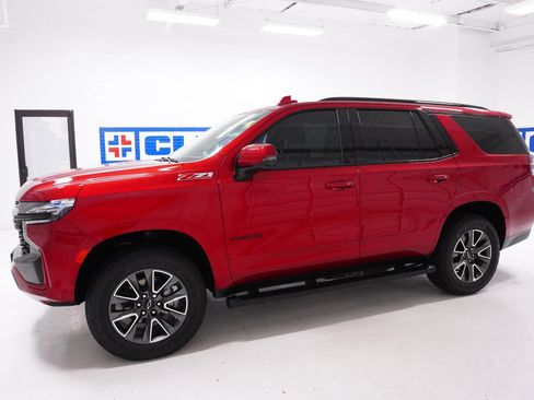 Used 2024 Chevrolet Tahoe Z71 w/ Luxury Package image 12