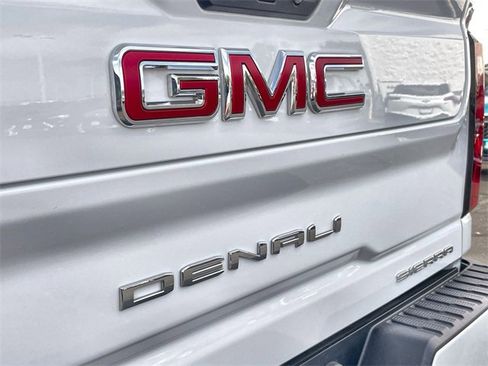 Certified 2024 GMC Sierra 2500 Denali w/ Denali Reserve Package image 33