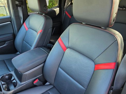 Used 2023 Chevrolet Colorado Z71 w/ Z71 Convenience Package 2 image 10