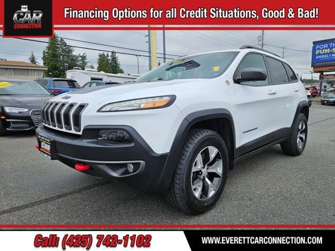 Used 2018 Jeep Cherokee Trailhawk AWD/4WD image 1