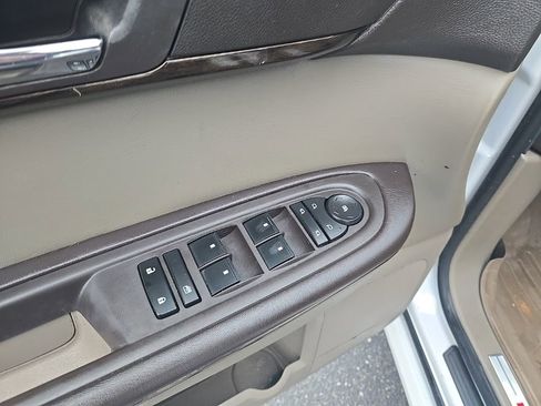 Used 2016 GMC Acadia Denali image 12