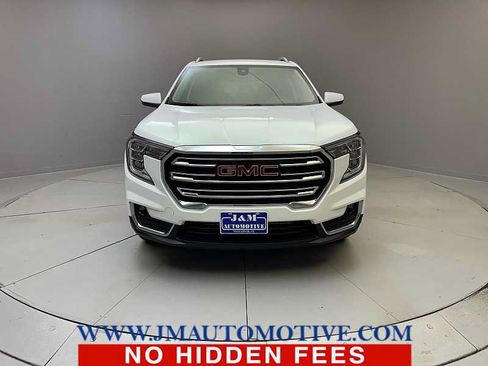 Used 2024 GMC Terrain SLT AWD/4WD image 8