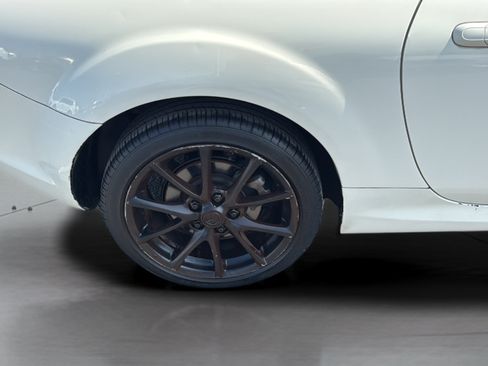 Used 2009 MAZDA MX-5 Miata Touring RWD image 34