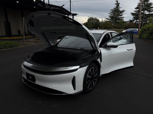 Used 2025 Lucid Air Touring AWD/4WD image 13