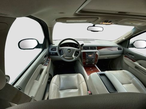 Used 2014 Chevrolet Tahoe LTZ RWD image 23