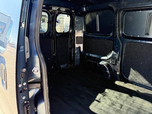 Used 2017 Chevrolet City Express LT w/ Technology Package image 24