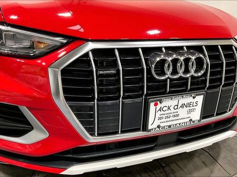 Certified 2022 Audi Q3 2.0T Premium w/ Convenience Package AWD/4WD image 25