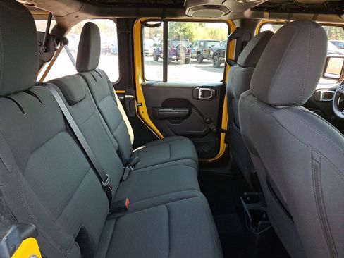 Used 2019 Jeep Wrangler Unlimited Sport image 15