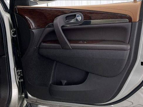 Used 2016 Buick Enclave Leather FWD image 21