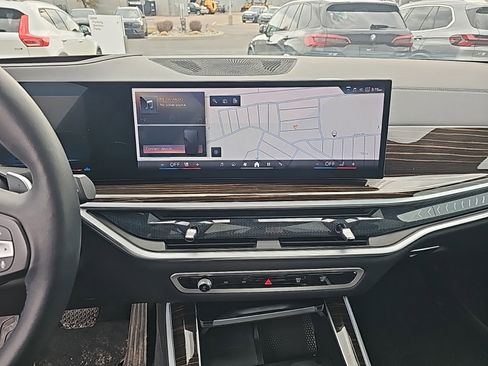 Used 2024 BMW X5 xDrive40i w/ Premium Package image 21