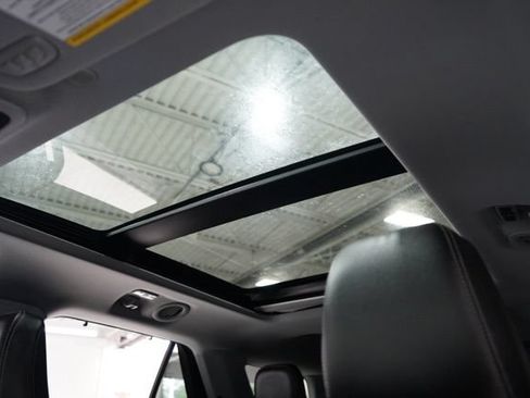 Used 2020 Ford Explorer Limited AWD/4WD image 19