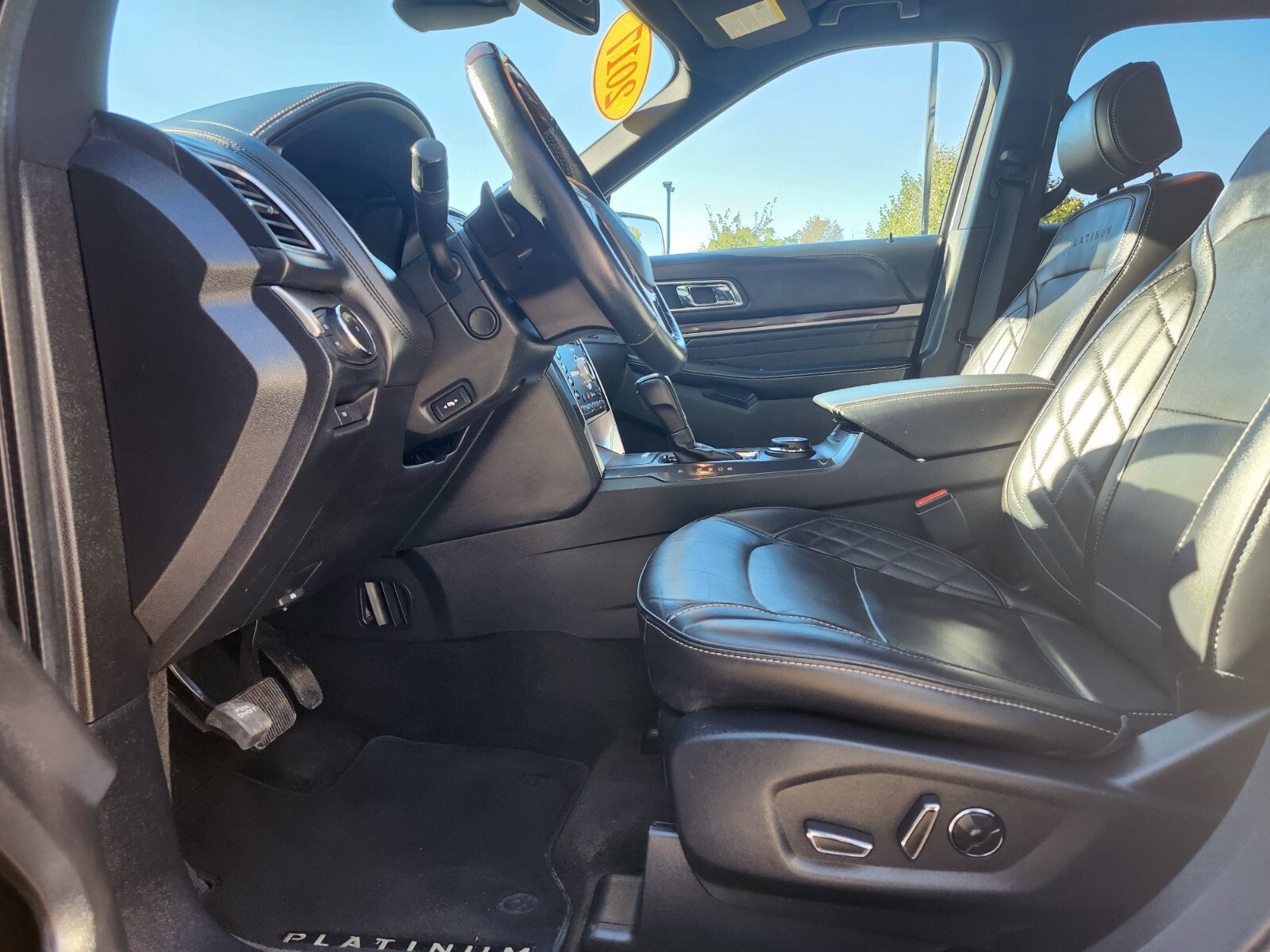 Used 2017 Ford Explorer Platinum AWD/4WD image 16