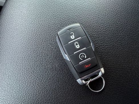 Used 2022 RAM 1500 Big Horn AWD/4WD image 31
