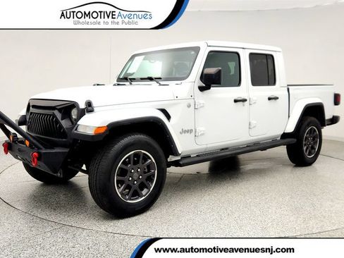 Used 2023 Jeep Gladiator Overland AWD/4WD image 1