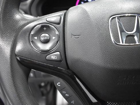 Used 2022 Honda HR-V EX image 27