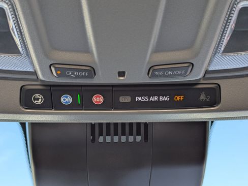 Certified 2024 Chevrolet Silverado 2500 Custom image 26