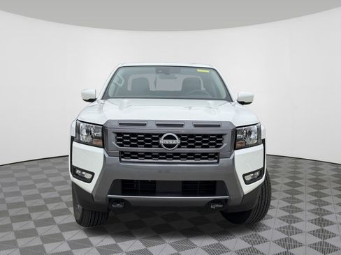 Certified 2025 Nissan Frontier SV w/ SV Convenience Package image 18
