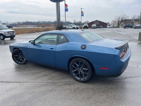 Used 2021 Dodge Challenger R/T w/ Blacktop Package image 8