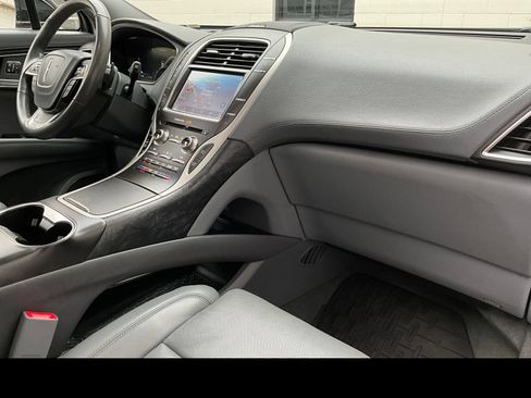 Used 2019 Lincoln Nautilus Reserve w/ Driver Assistance Package AWD/4WD image 10