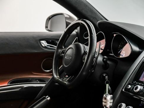 Used 2010 Audi R8 V10 image 60