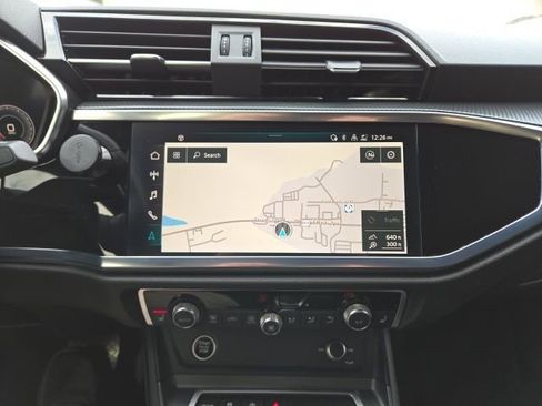 Used 2024 Audi Q3 2.0T Premium Plus w/ Premium Plus Package image 31