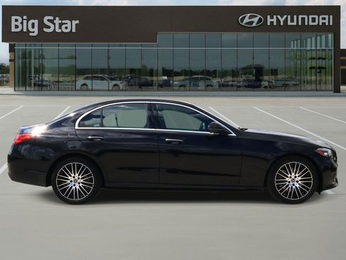 Used 2025 Mercedes-Benz C 300 Sedan image 5